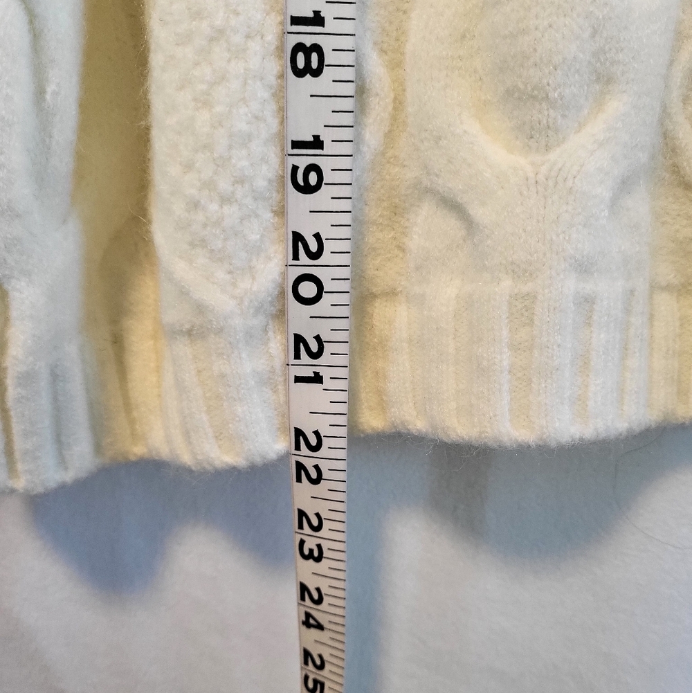 Woven Heart Cozy Cable Knit Sweater - Cream Over Sized Small - Picture 6 of 8